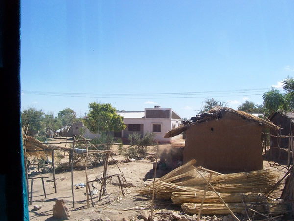 Houses on the edge of Tete town