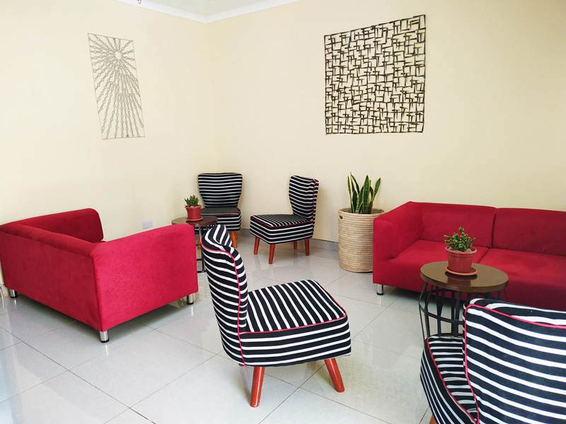 Synergy coworking space business lounge