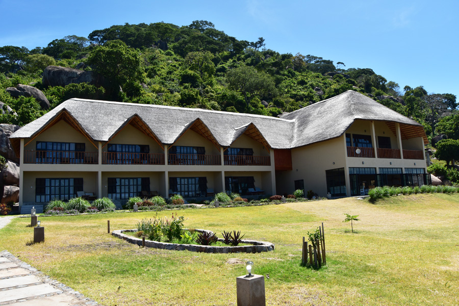 joma adventure lodge front view